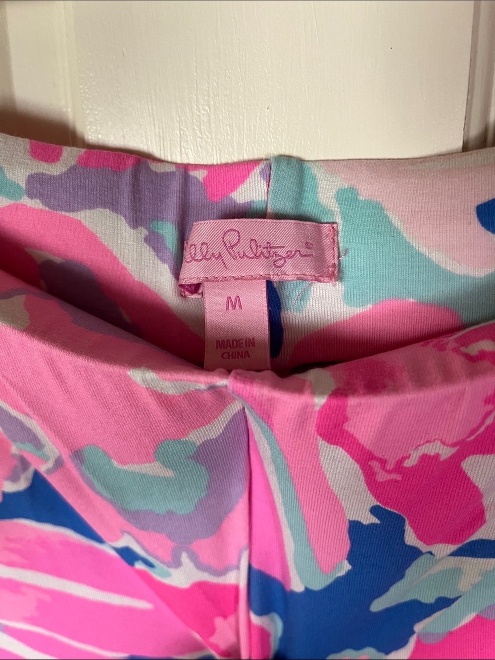 Lilly Pulitzer Georgia Mae pants Pink, Blue & Mint Abstract Floral. - Picture 2 of 6